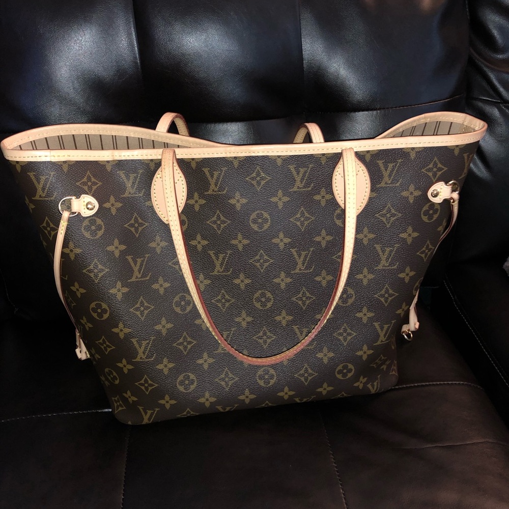 Louis Vuitton neverfull MM Authentic